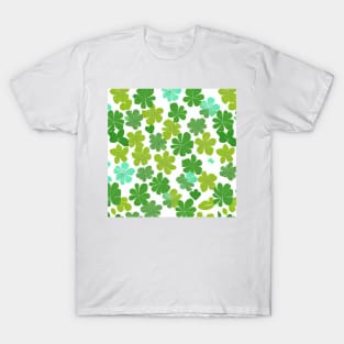 Scattered Clover (MD23Pat004) T-Shirt